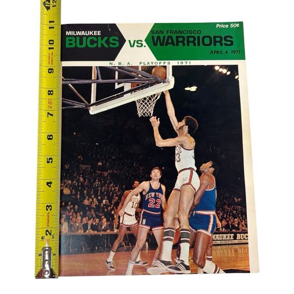 1971 Milwaukee Bucks VS San Francisco Warriors NBA Basketball Playoff Program